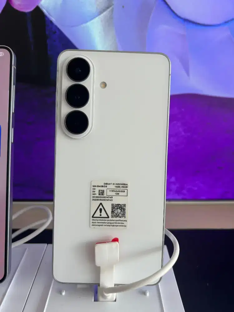 Samsung Galaxy S26 12/256GB Free Upgrade Memory