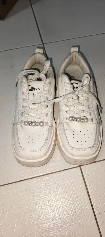 Jual Sepatu Preloved