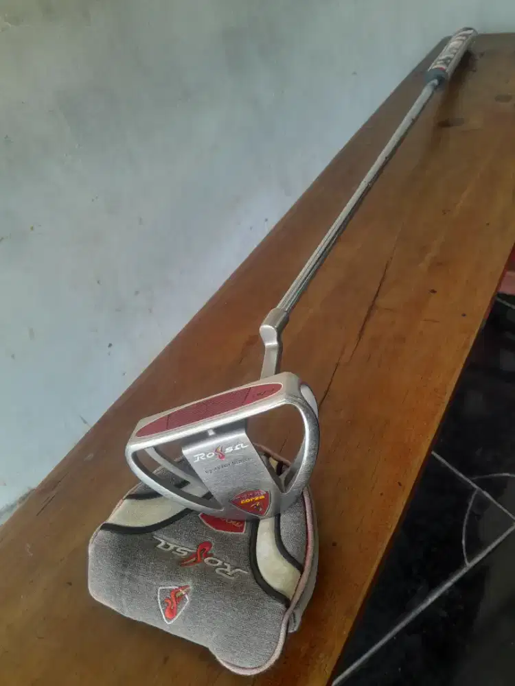 Jual stik golf masih mulus layak pakai lokasi pasar minggu jaksel