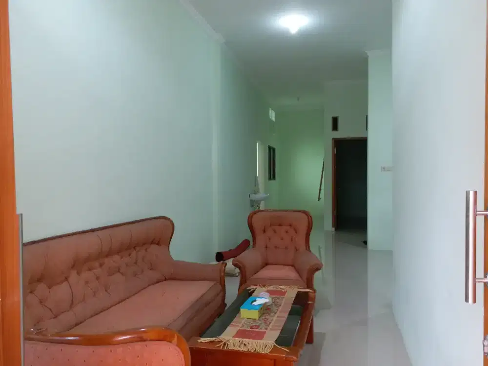 Di sewakan/ dikontrakan rumah