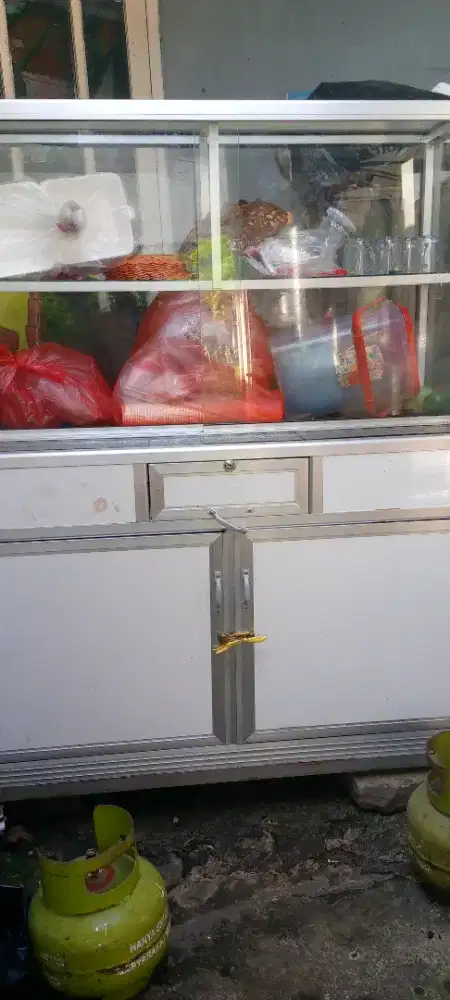 Di jual cepat Etalase bekas kondisi masih bagus