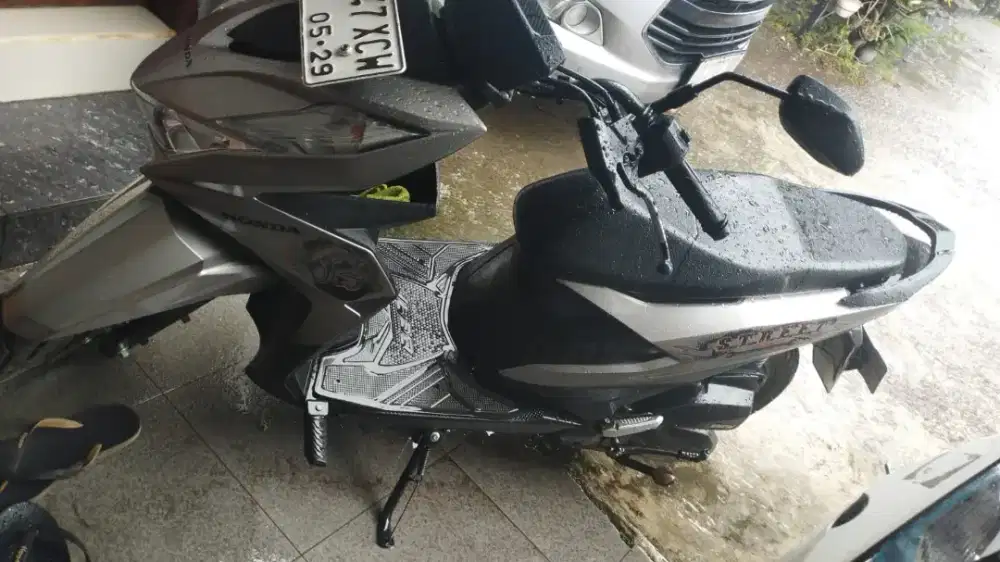 DIJUAL MOTOR HONDA BEAT STREET MULUS