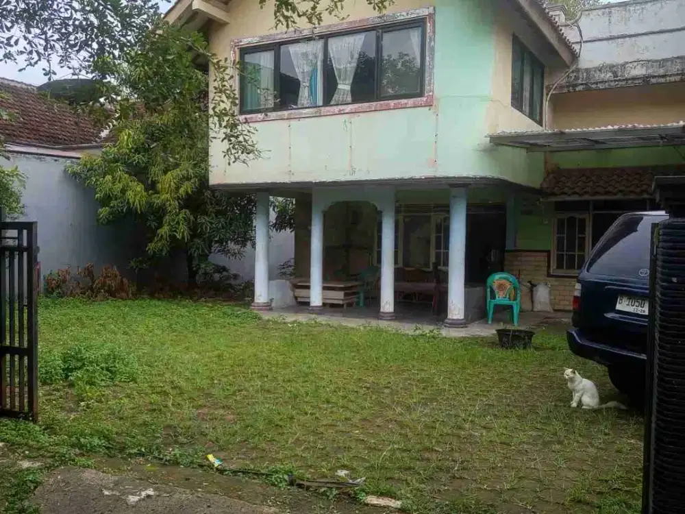 Dijual rumah rusak hitung tanah byk pohon duren musang king dan alpukat mentega area Cikaret, Cibinong