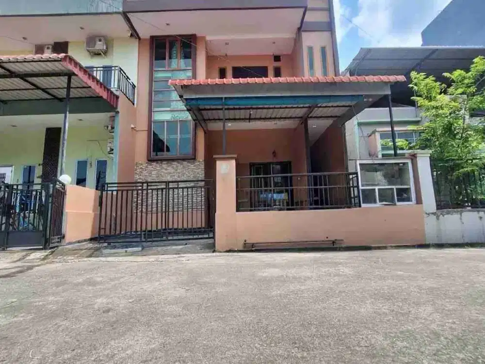 Rumah Cantik Dijual permata baloi depan mall BCS Nagoya batam