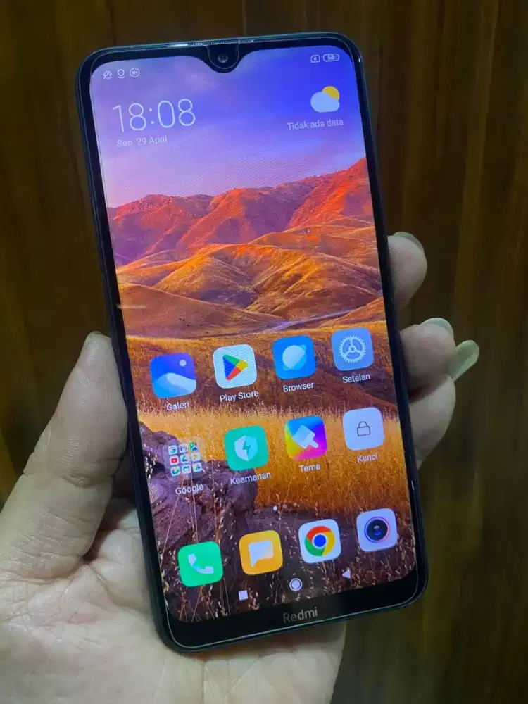 Redmi 8 4/64gb segel ori game oke gak ada minus