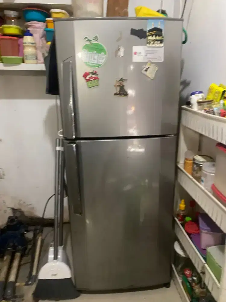 Kulkas 2 pintu LG