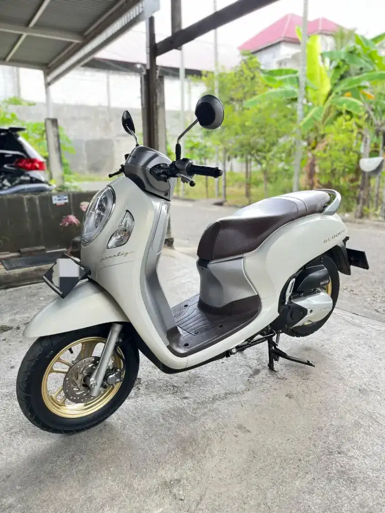 SCOOPY PRESTIGE 2021