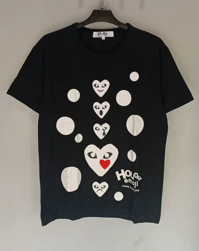 PLAY CDG HOLIDAY EMOJI TSHIRT BLACK