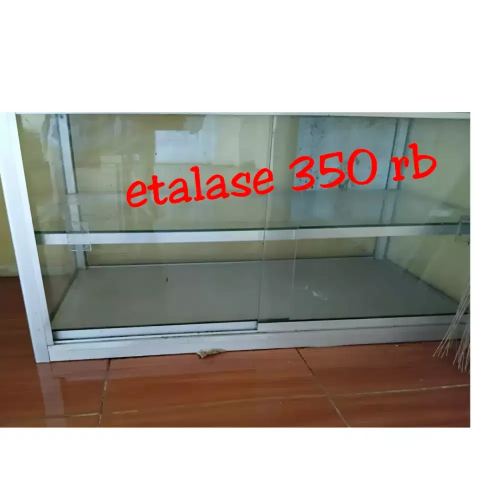 Etalase bersih murah