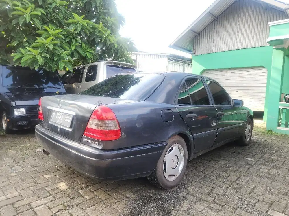 mercedes benz c200 automatic