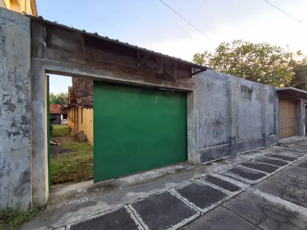 Rumah di Pusat Kota Surakarta