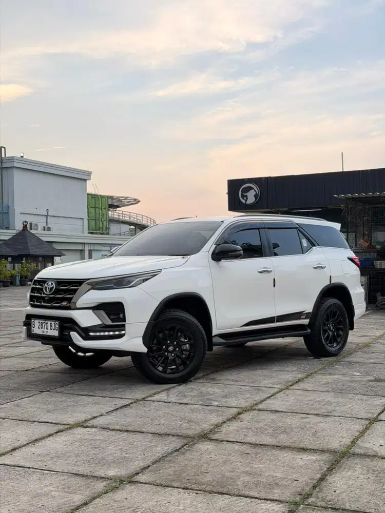 (Km Low 20ribuan Record Full Ori) TOYOTA FORTUNER VRZ GR 2.8 AT 2024