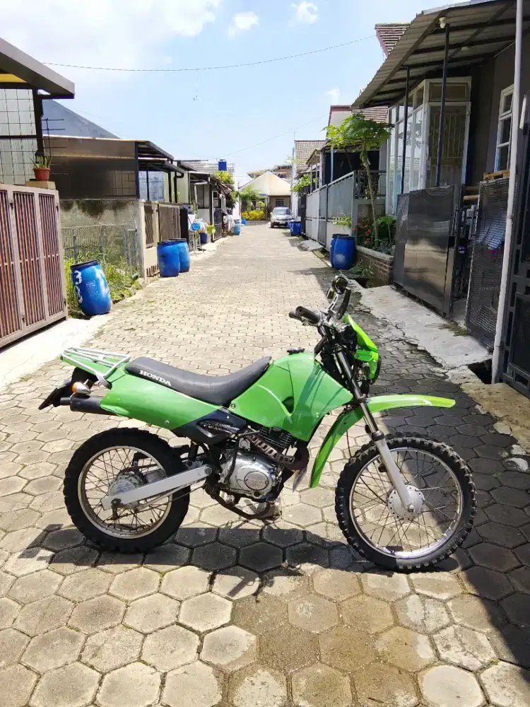Dijual Trail 110 CC  th 2005 SS Lengkap&Pajak isi, Mesin-kaki2 sehat