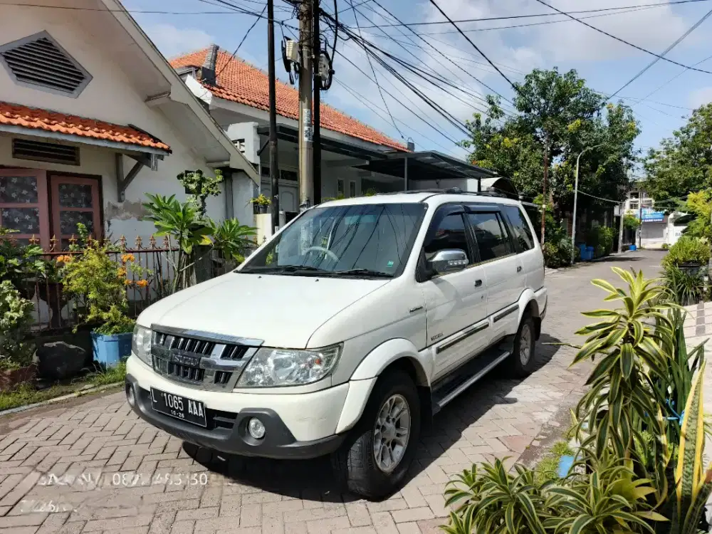 ISUZU PANTHER 2.5 GRAND TOURING MANUAL 2016