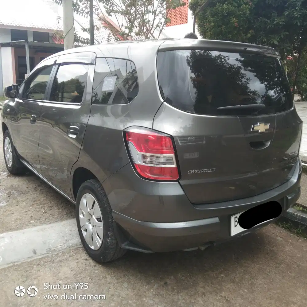 Chevrolet Spin 2013 Bensin