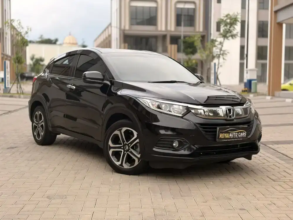 PAJAK PANJANG - TANGAN PERTAMA Honda HR-V 1.5 E CVT 2018 SIAP PAKAI!!
