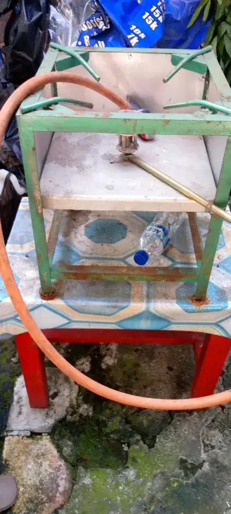 Dijual cepat Kompor semawar baru dipakai 1 Minggu satu set