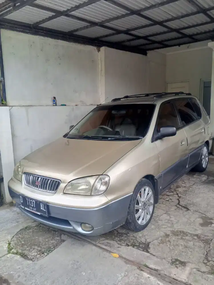 KIA Carens AT 2001 Good Condition