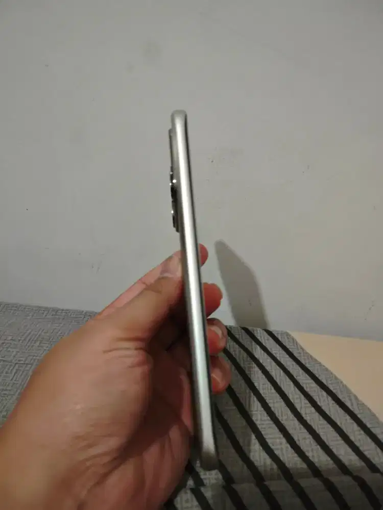 Infinix note edge 8/128 5G
