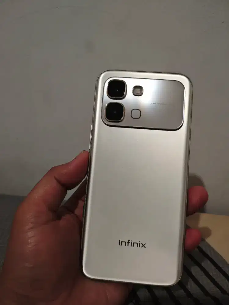Infinix note edge 8/128 5G