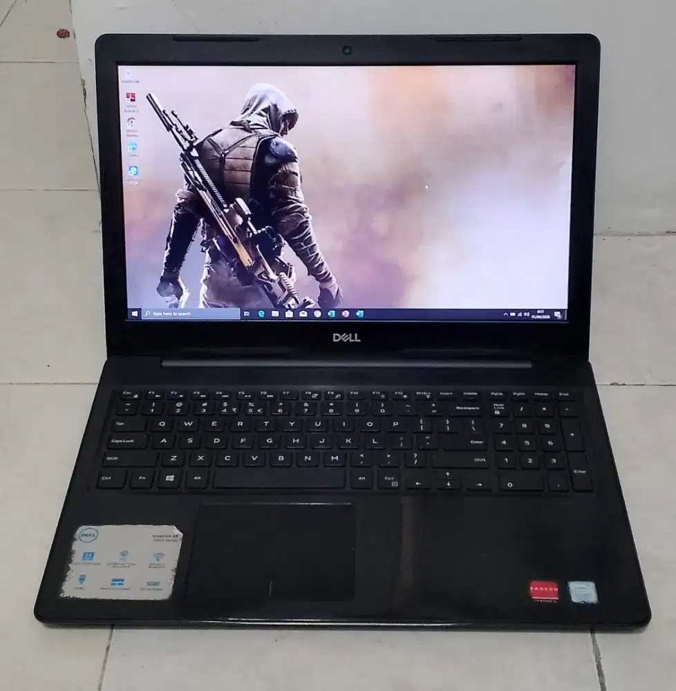Laptop Dell inspiron 15 5570 Core i7 8550U Ram 8Gb SSD 180Gb