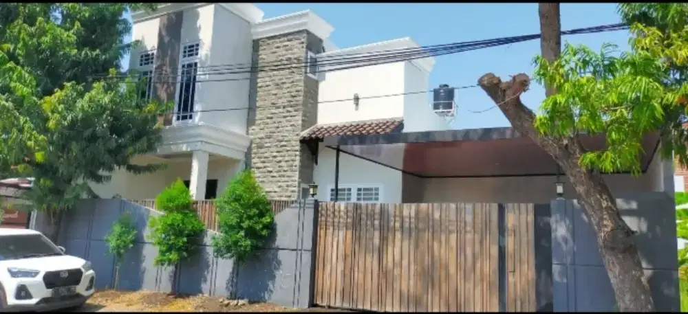 Rumah Minimalis Tengah Kota