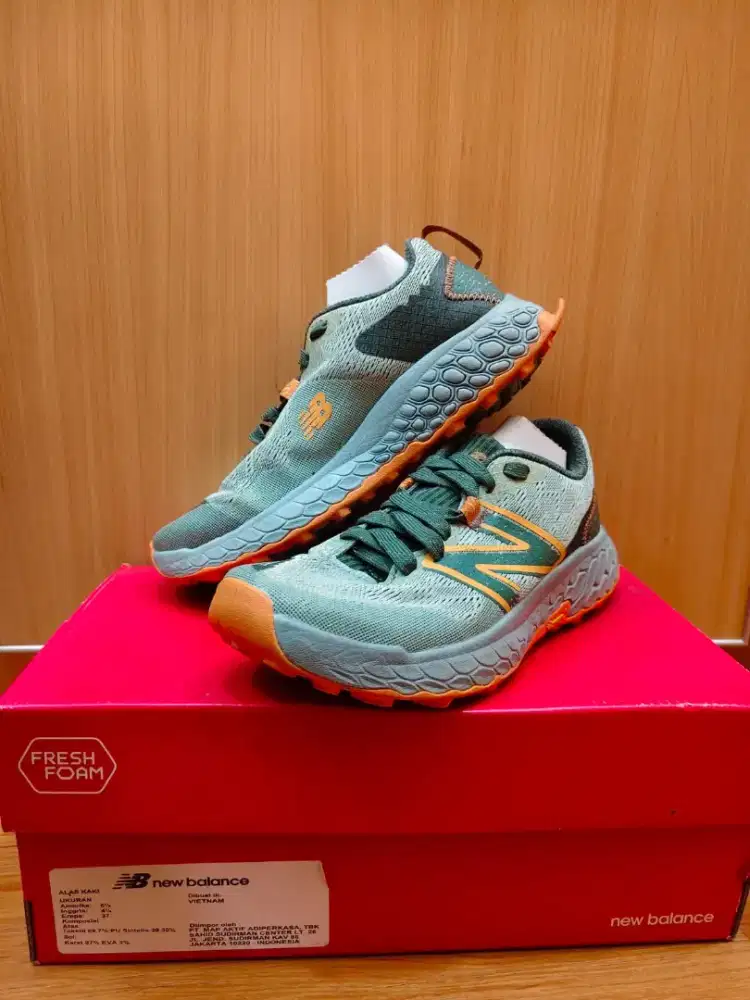 Sepatu trail run wanita new balance size 37 vibram all terrain