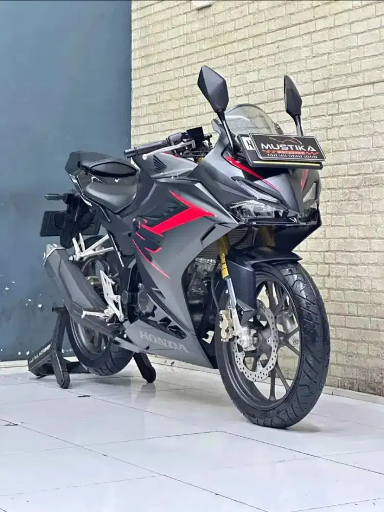 Honda CBR 150R tahun 2021
