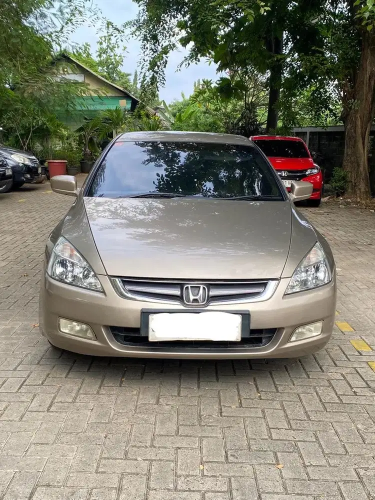 Honda Accord 2004 Bensin