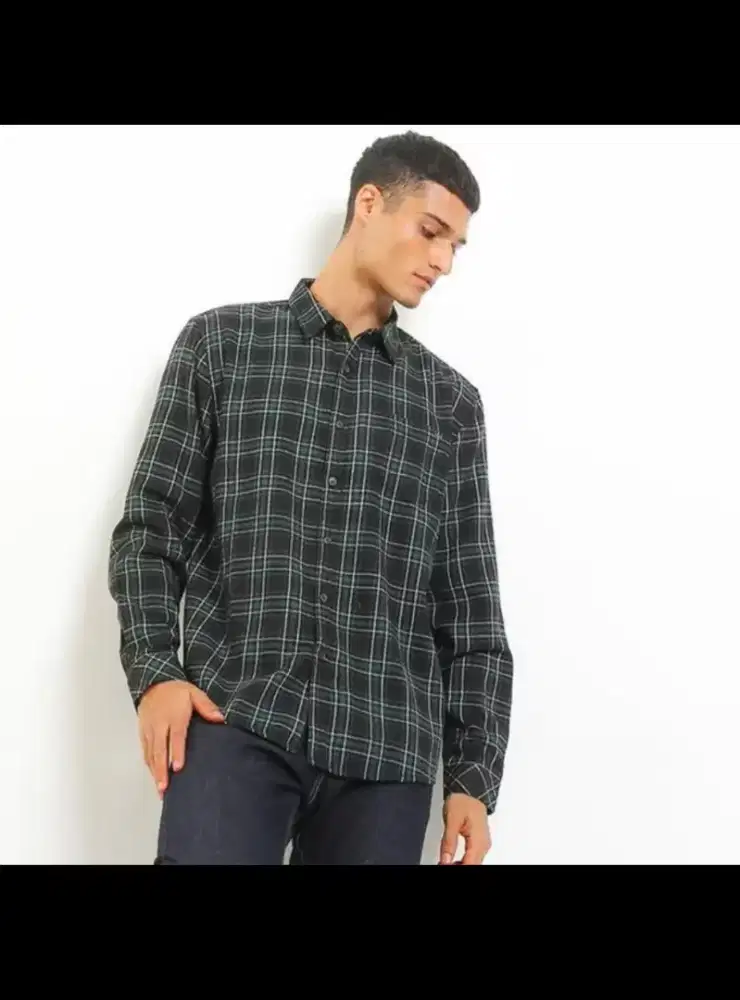 Kemeja Flannel Hush puppies