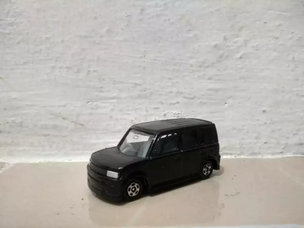 Mainan Die Cast Tomica