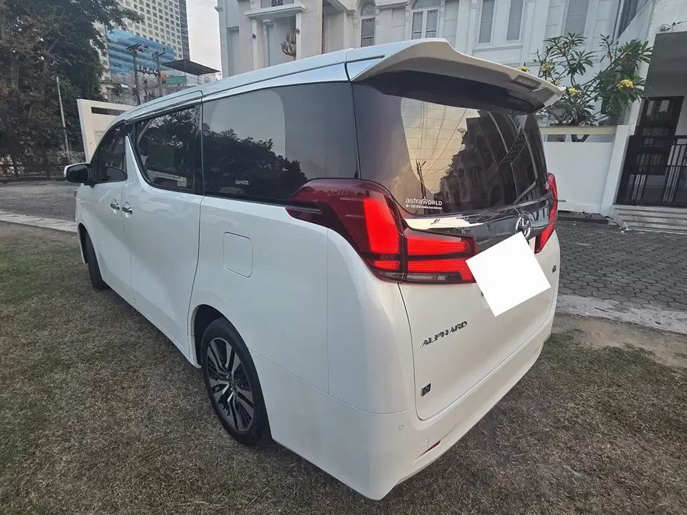 Toyota Alphard 2021 Bensin