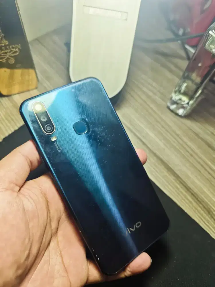 Vivo Y 17 4/128Gb