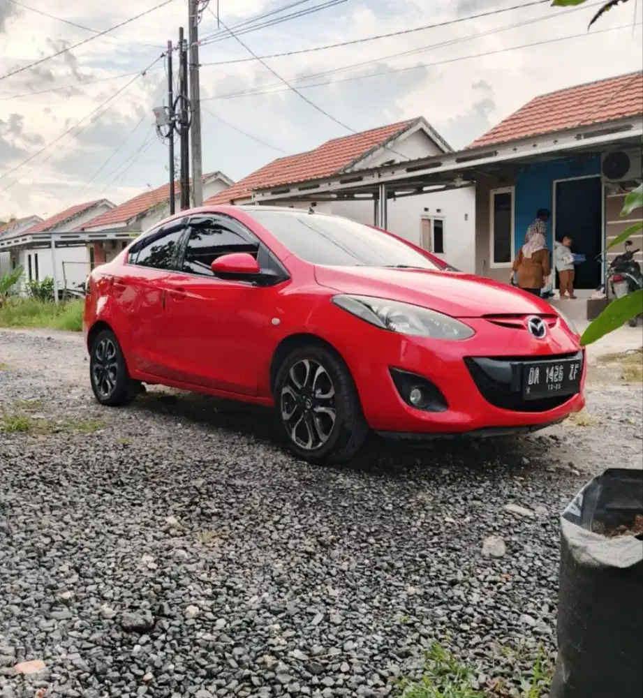 Mazda 2 2010 type sedan