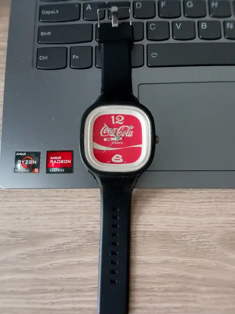 JAM TANGAN COCA COLA LIKE NEW!