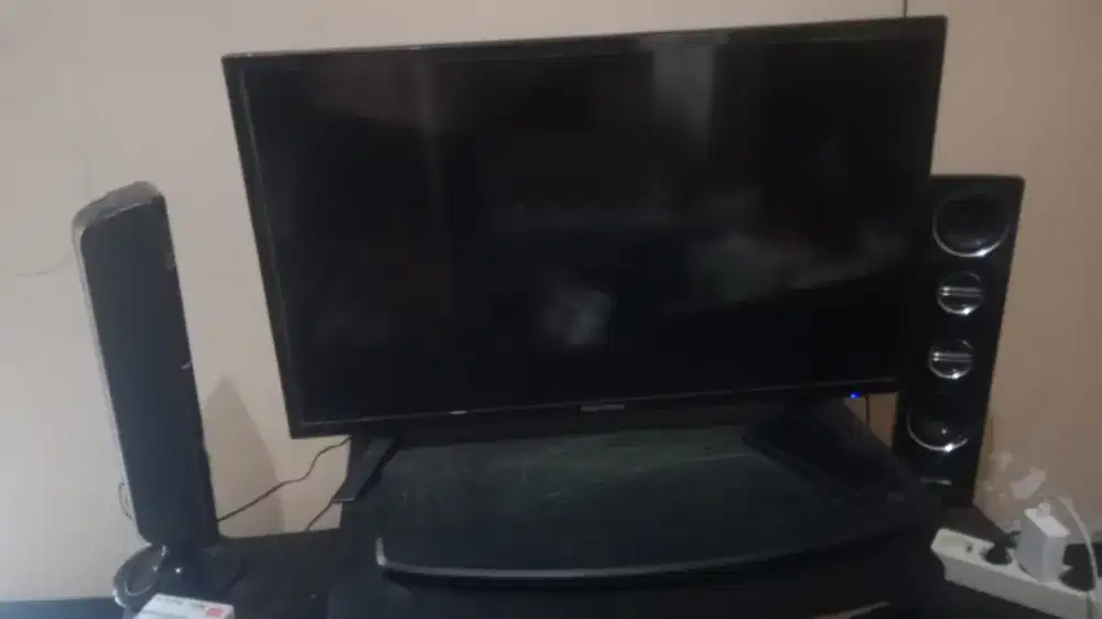 Dijual 2 TV normal 32 inch