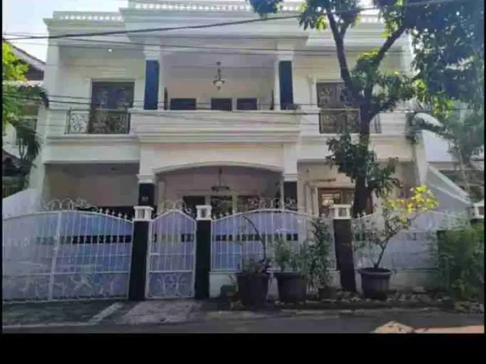 Disewakan Rumah Mewah Strategis Siap Huni di Rawamangun Jakarta Timur