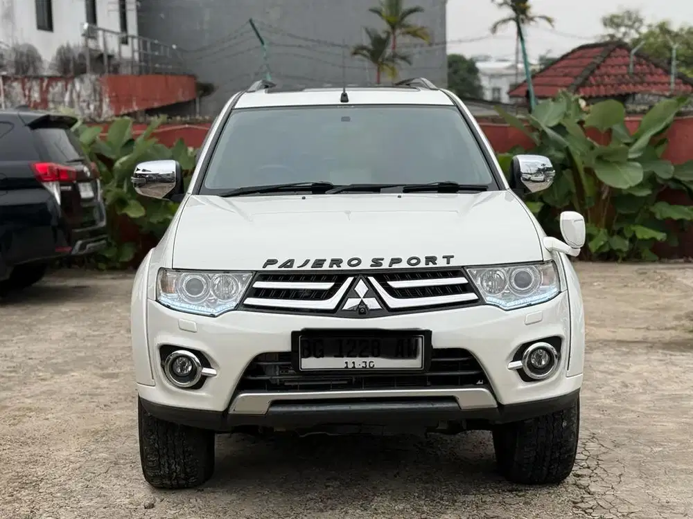 TIDAK NGOBOS PAJERO DAKAR 4x2 VGT MATIC DIESEL 2015