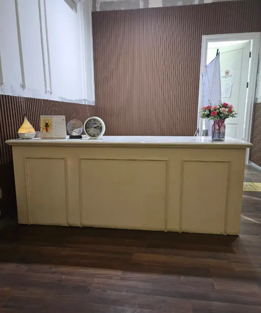 Dijual murah Meja Kantor/Meja klinik/Meja FO(Front Office)/Resepsionis