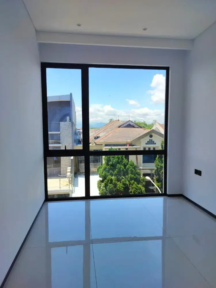 Dijual Rumah Baru Modern di Setraduta Bandung