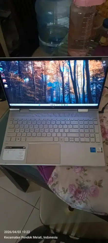 Laptop HP envy x360 minus
