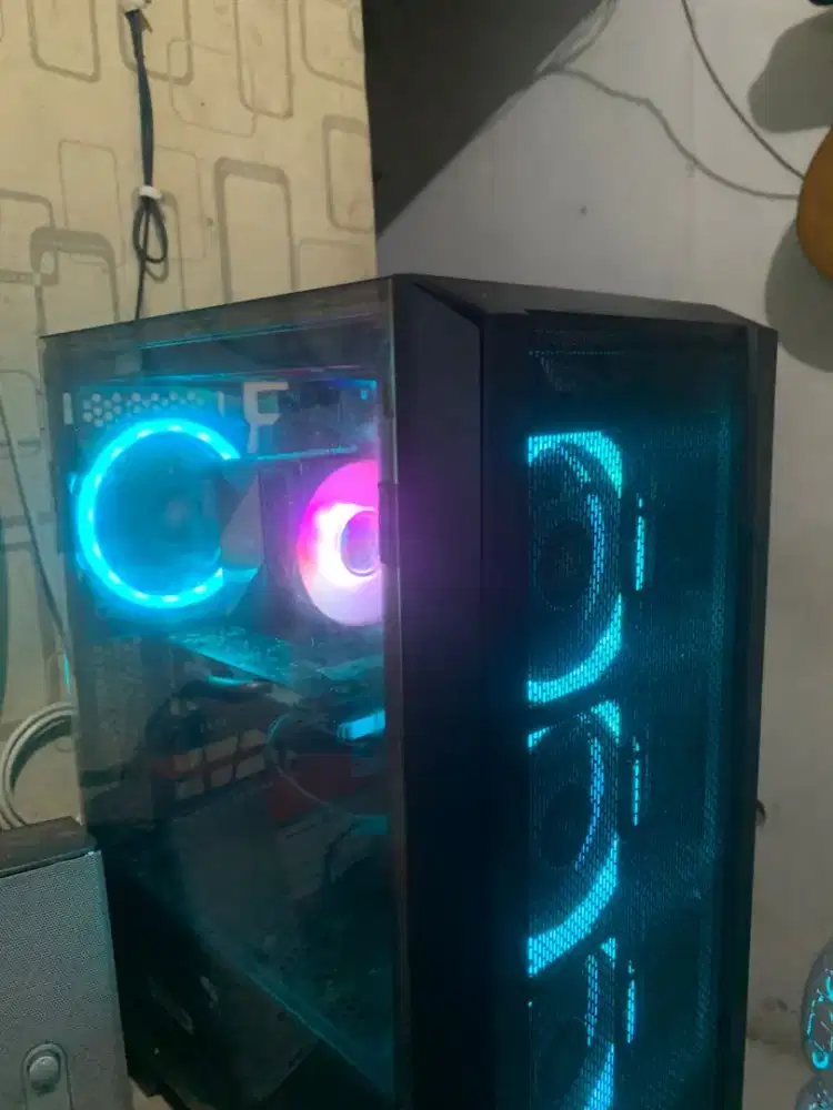 PC Gaming Mid End Core i5 Gen 10 RX580 8GB