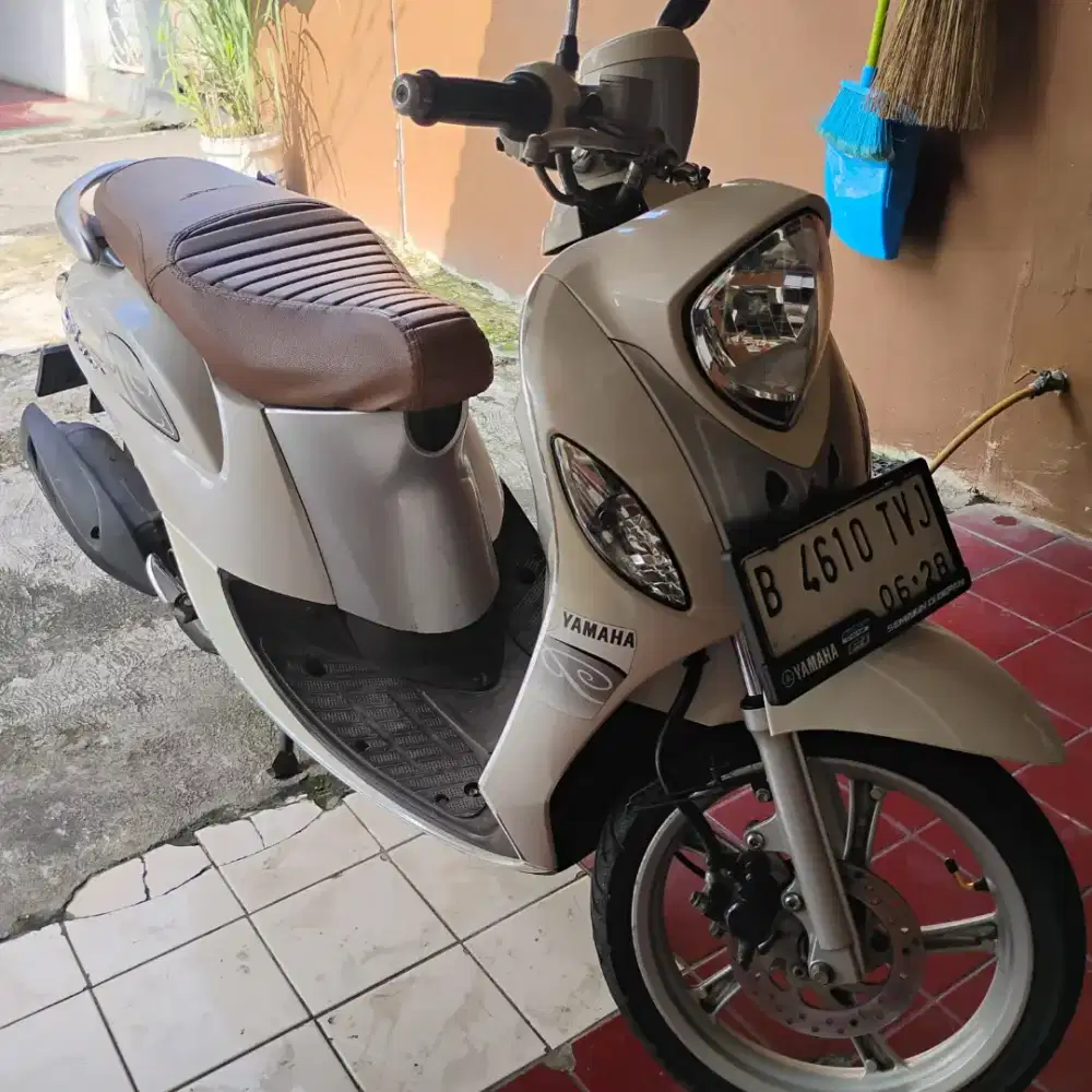 Jual Fino premium 125 2018 putih creamy