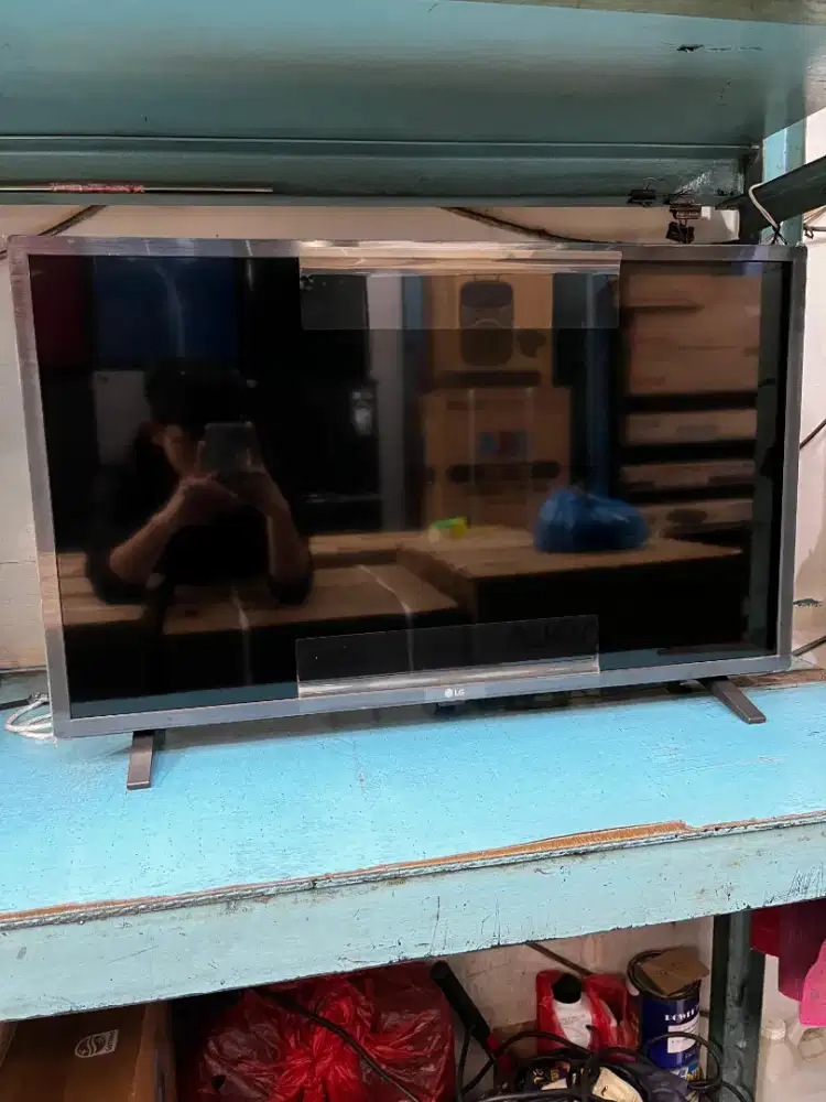 KREDIT TV LG 32 INCI TANPA DP MODAL KTP DAN HP