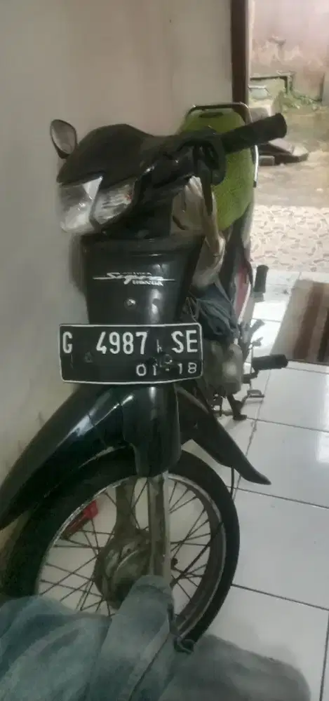 Dijual motor Honda supra layak pake mesin bagus surat komplit