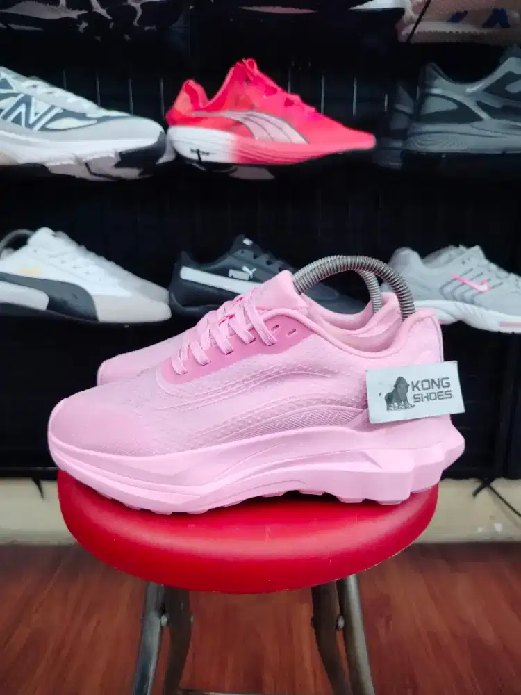 SEPATU ALO RUNNER FULL PINK