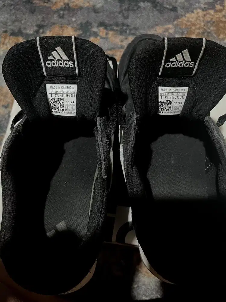 adidas runing uk. 41