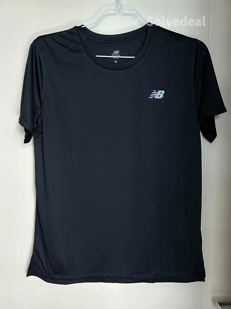 Kaos New Balance Women T-Shirt Black — Original Baru Size M Sporty