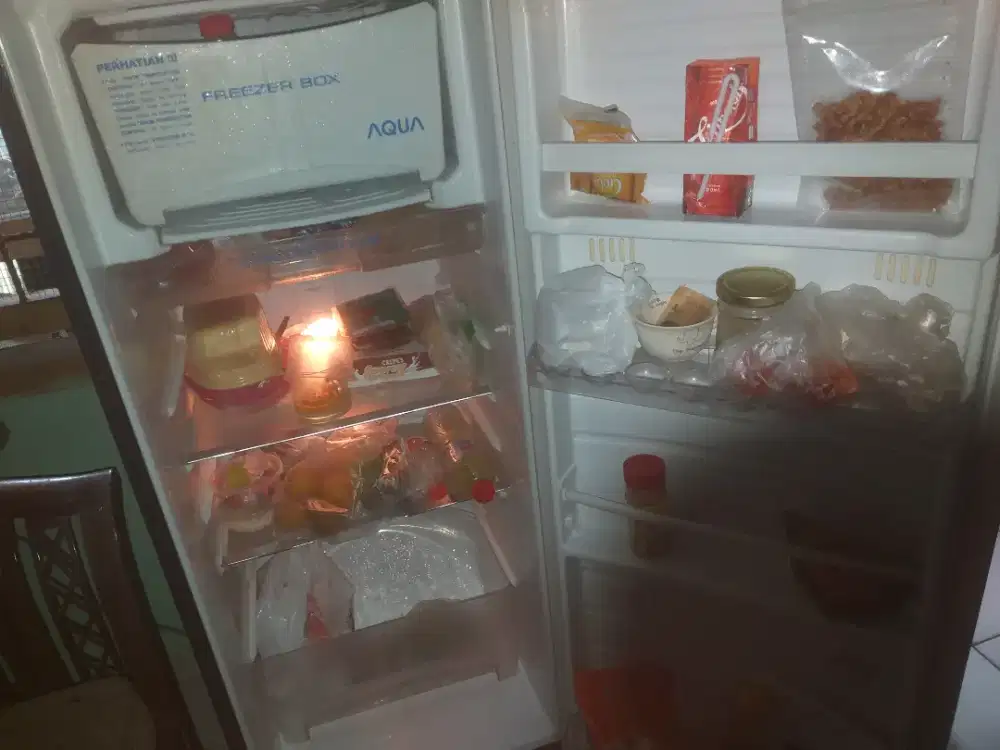 Kulkas rmh tangga br 2 th an lengkap normal free ongkir lalamove