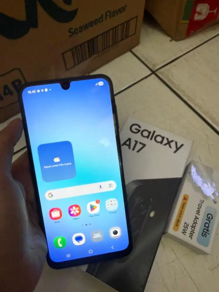 Samsung A17 ram 8/128 like new